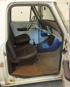 Sean Fogli F100 interior