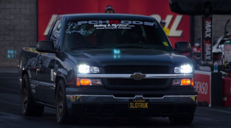 Stephen Komlos 2004 Silverado LSFest West 2017 Drag Strip