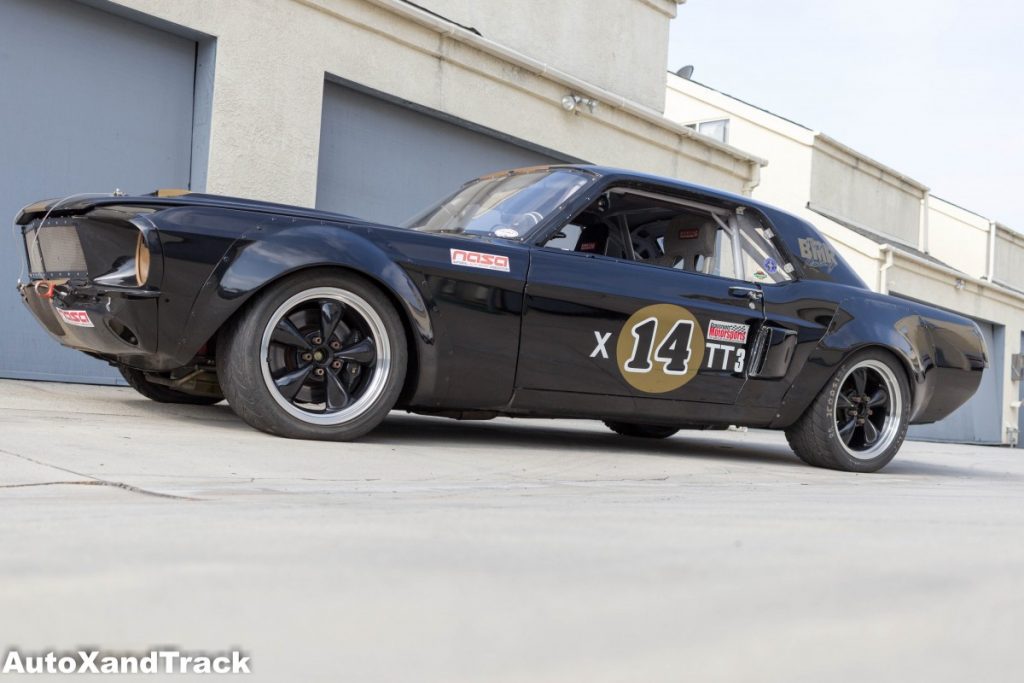 Road Race 67 Mustang