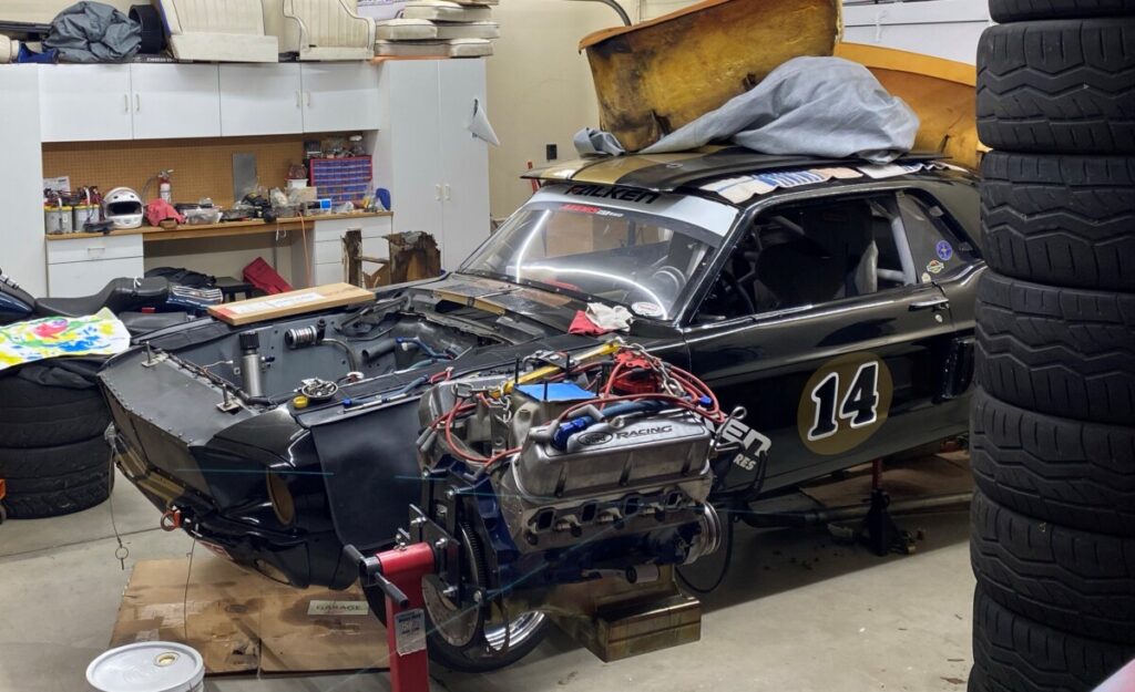 1967 Mustang engine install